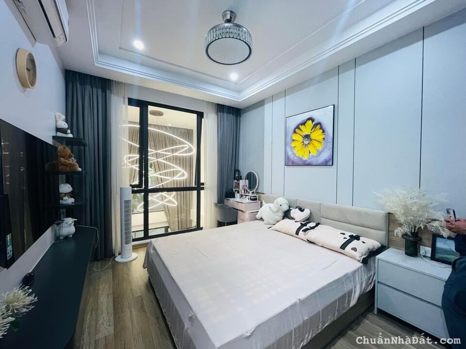 Bán Nhà Tam Trinh, Lô góc, Ô tô Tránh đỗ cổng, 5 tầng, 46m2, 4.55 tỷ