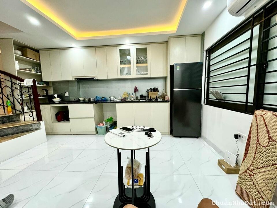 Bán nhà riêng Bùi Xương Trạch Thanh Xuân 30m2 4T Mt 4m Ô Tô Qua Nhà Giá Chỉ 6. tỷ