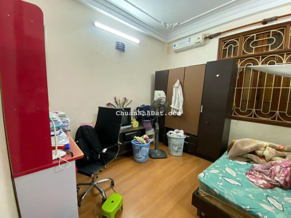 Bán nhà riêng ngõ 125 Vương Thừa Vũ 50m2, 5T, MT 5m Ô Tô Giá Chỉ 9,5 Tỷ