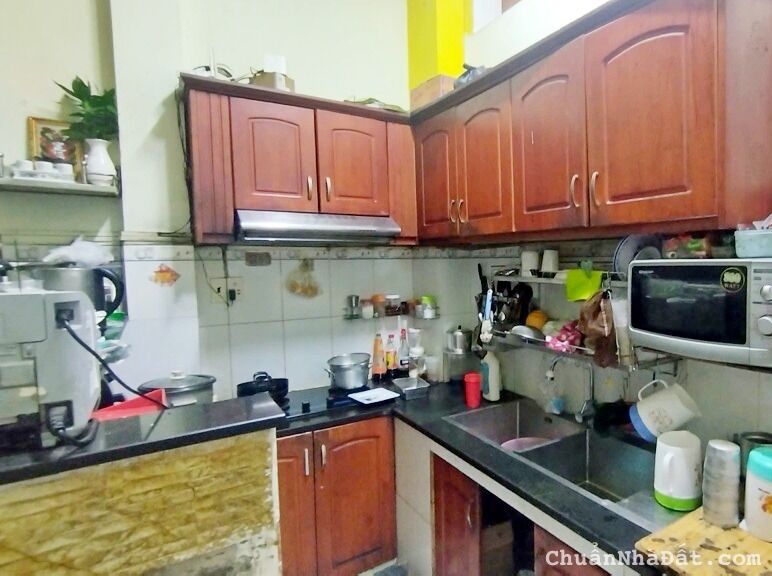 Mặt tiền kinh doanh Đông Hồ 181m2 4 tầng đúc sổ riêng chỉ 10 tỷ Mặt tiền kinh doanh Đông Hồ 181m2 4 tầng đúc sổ riêng chỉ 10 tỷ