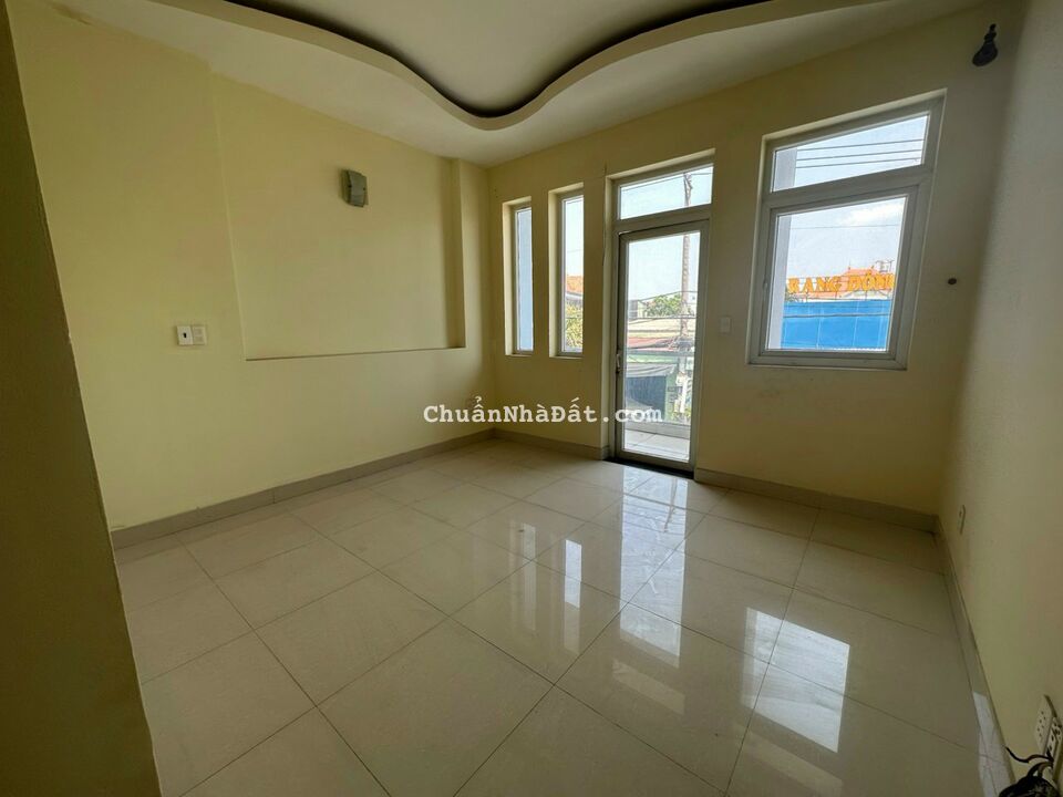 Nhà mặt tiền 43 Lô Tư p. Bình Hưng Hòa A 43×17 4 tầng 4 phòng Nhà mặt tiền 43 Lô Tư p. Bình Hưng Hòa A 43×17 4 tầng 4 phòng