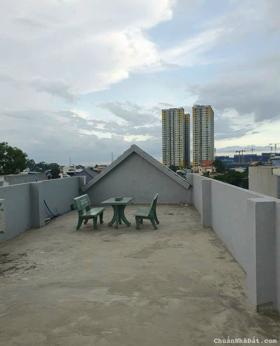 Chủ cần tiền bán gấp căn nhà tâm huyết của Gd
Gần chợ đông hoà  bicGo TP dĩ an bình dương

Nhà thiế