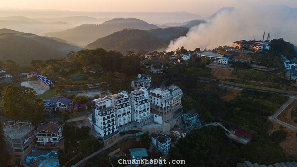 Khách Sạn 3 Sao 66 Phòng Thiết Kế Và Trang Bị Nội Thất Hiện Đại Mặt Tiền Đường Đống Đa P3 – Ngọc An