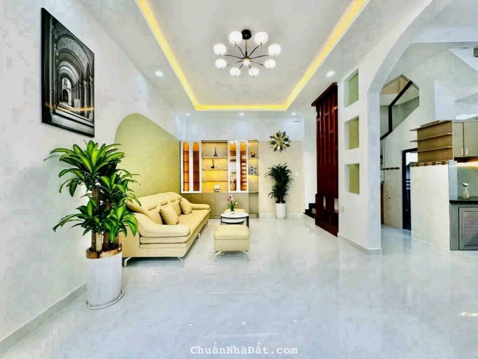 Cô Hai gửi bán nhanh nhà 63m2 ngay Cô Giang, P2, Phú Nhuận Đang cho thuê 15tr, sổ sẵn