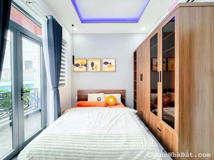 Xoay vốn bán gấp nhà 33m2 Huỳnh Văn Bánh, P17, Phú Nhuận chỉ 2 tỷ 350. Gần nhà sách FAHASA, sổ sẵn