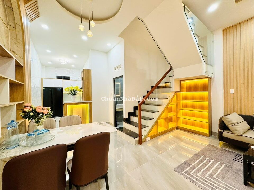 Chính chủ gửi bán nhà 34m2 ngay Phan Xích Long, p3, Phú Nhuận chỉ 2 tỷ 150, cách mặt tiền 40m