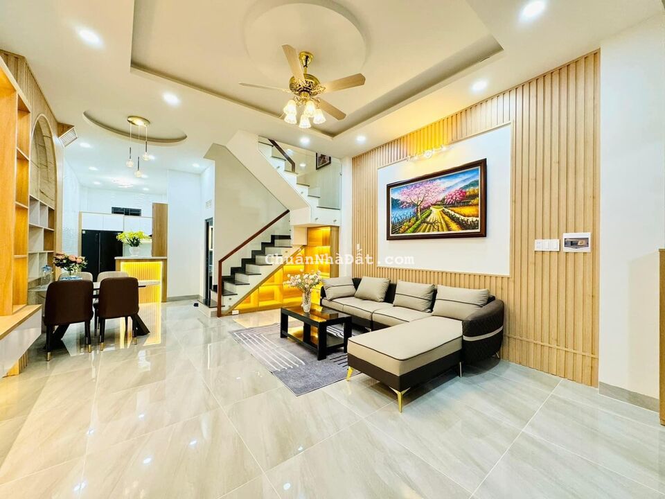 Chính chủ gửi bán nhà 34m2 ngay Phan Xích Long, p3, Phú Nhuận chỉ 2 tỷ 150, cách mặt tiền 40m