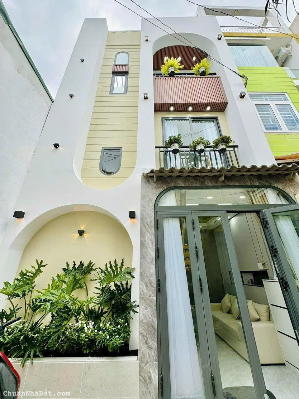 Mua nhanh bán nhanh nhà 30m2 chỉ 2,3 tỷ ngay Trương Quốc Dung, P10, Phú Nhuận hẻm 7m khu vực vip