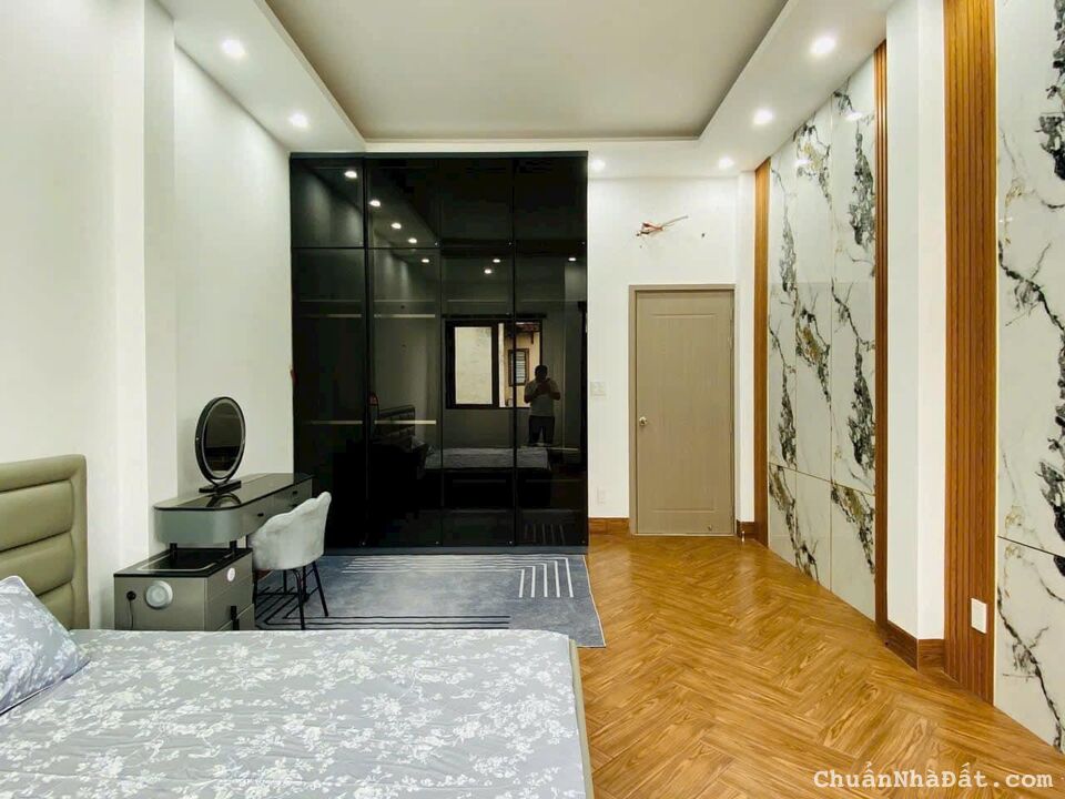 2,7 tỷ giảm còn 2,4 tỷ! Nhà 57m2 Trần Não, P. Bình An, Q2 xây 2 tầng, gần KTX Giao thông vận tải