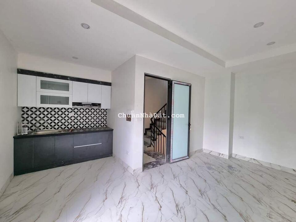 Bán nhà Riêng CCMN Minh Khai 70m 7 Tầng Thang máy – Gần phố - Ngõ rộng - Giá 11.3 tỷ -LH 0362568588