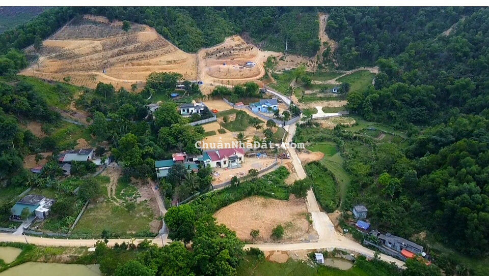 chủ gửi bán 02 lô đất cạnh khu đô thị nghỉ dưỡng Đảo Ngọc hồ Đồng Bến Thành phố Hòa Bình.