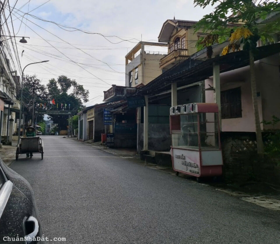 Bán 1100m2 có 200m2 thổ cư, còn lại là đất vườn tại Phú Thành, Lạc Thuỷ, Hoà Bình giá chỉ 4,2tr/m2