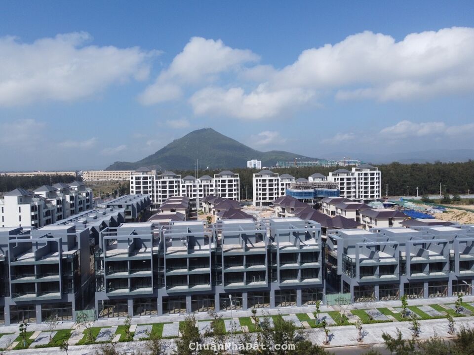 Chủ đầu tư Cloud Gate Mở bán những căn Shophouse mặt Biển duy nhất tại Tuy Hòa, Phú Yên. Vị trí tại