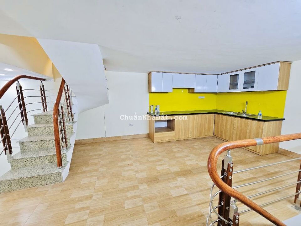 NHÀ MẶT TIỀN NGÕ THÔNG🔥PHÙ HỢP KINH DOANH🔥P. QUỲNH LÔI, HAI BÀ TRƯNG 🔥 