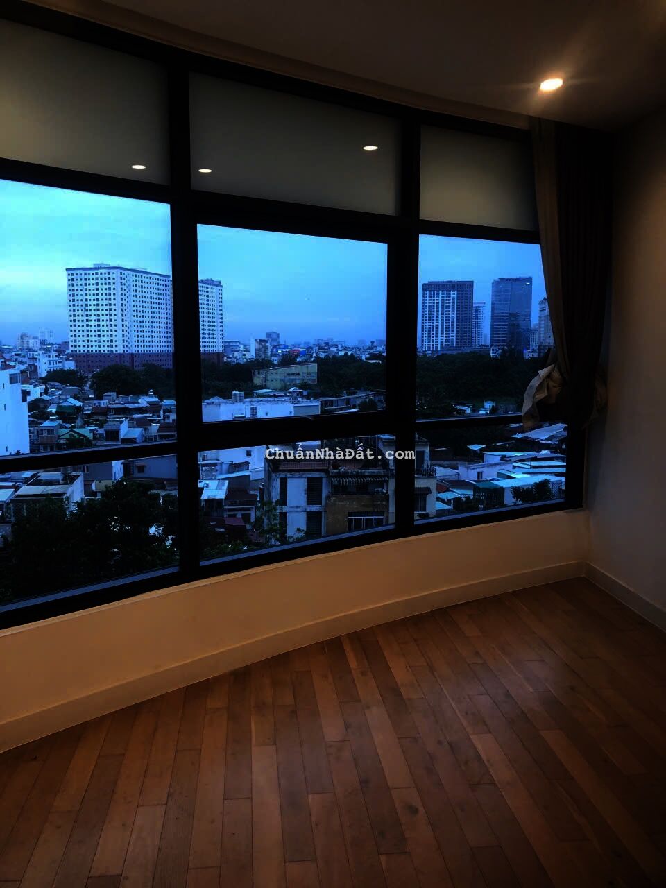 Cho thuê căn hộ City Garden 3 phòng ngủ tháp mới, diện tích 137m2 Cho thuê căn hộ City Garden 3 phòng ngủ tháp mới, diện tích 137m2