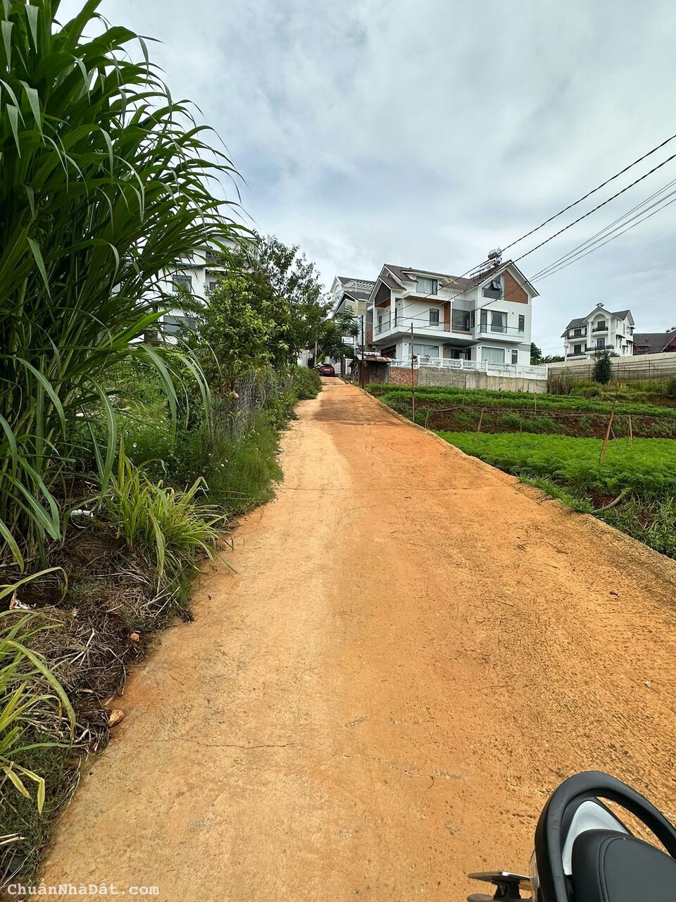 BÁN ĐẤT ĐÀ LẠT, HẺM Ô TÔ TRỊNH HOÀI ĐỨC, 89M2 1TỈ8, LH 0888-113-882 