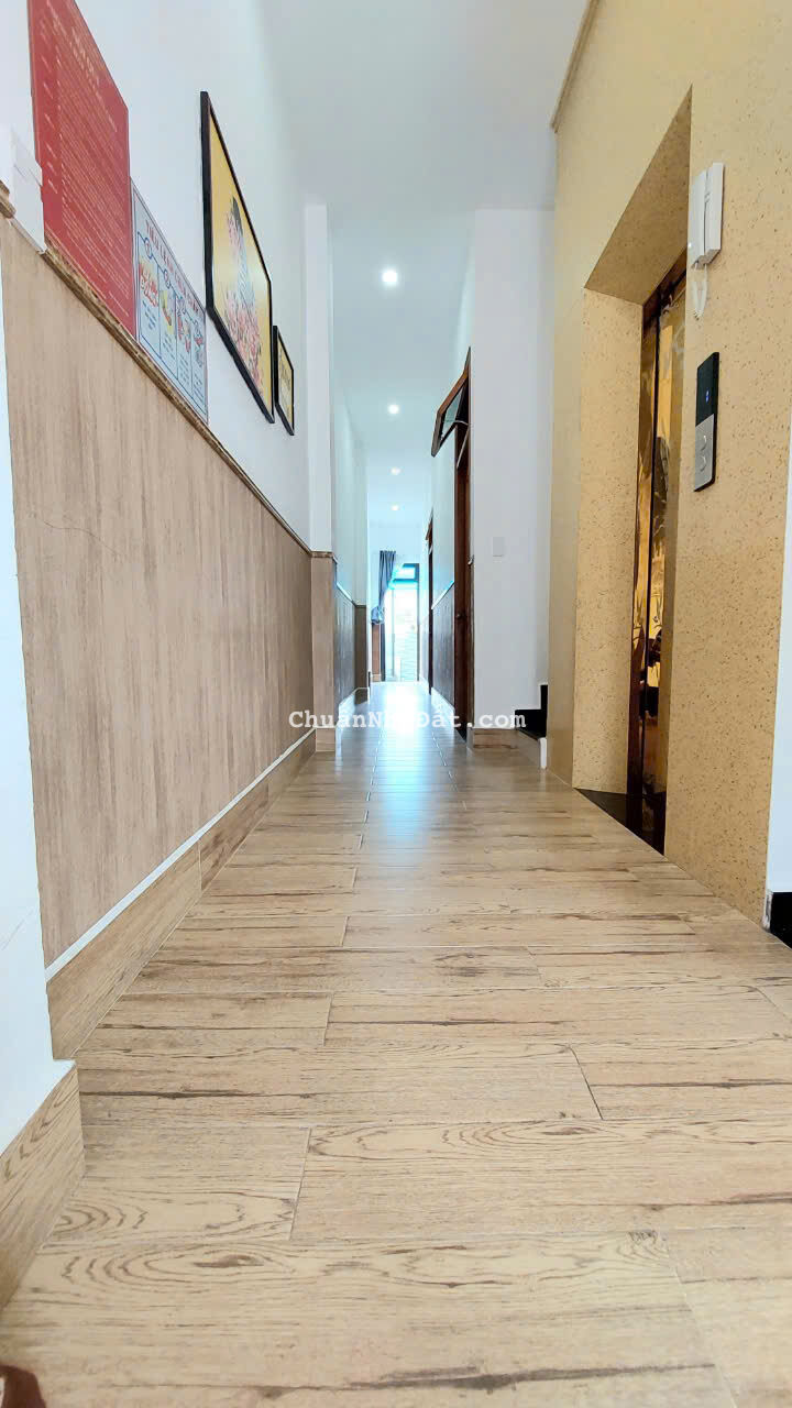 CHO THUÊ KHÁCH SẠN MỚI XÂY, HẺM Ô TÔ PHẠM HỒNG THÁI, 12PN 13WC FULL NỘI THẤT, GPKD PCCC, 30TR