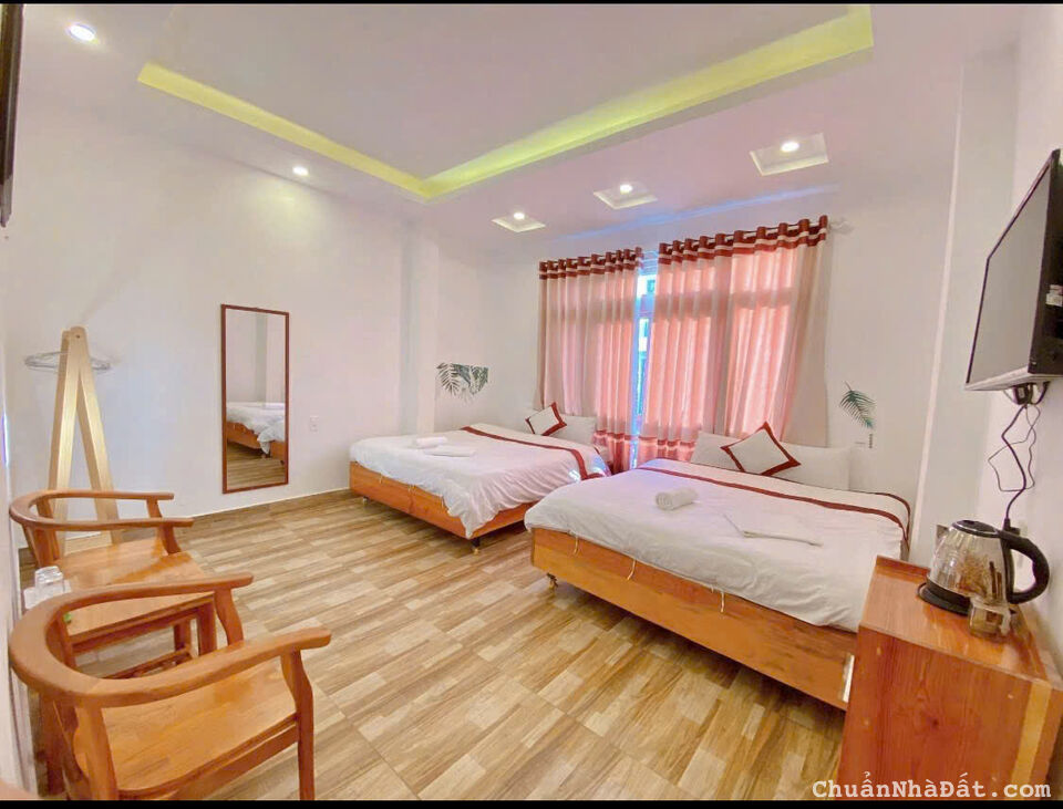 CHO THUÊ KHÁCH SẠN TRUNG TÂM PHƯỜNG 2 ĐÀ LẠT, 11PN, 33TR, LH 0888-113-882 