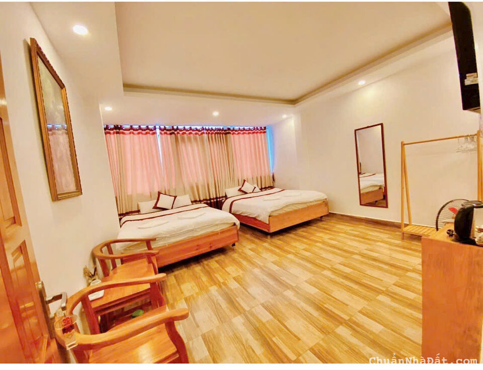 CHO THUÊ KHÁCH SẠN TRUNG TÂM PHƯỜNG 2 ĐÀ LẠT, 11PN, 33TR, LH 0888-113-882 