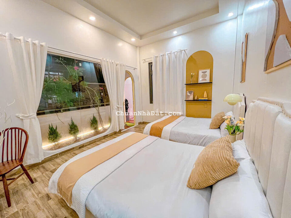 SANG HOMESTAY SÂN VƯỜN ĐƯỜNG KQH NGÔ QUYỀN PHƯỜNG 6 ĐÀ LẠT, 4PN, 26TR, LH 0888.113.882 