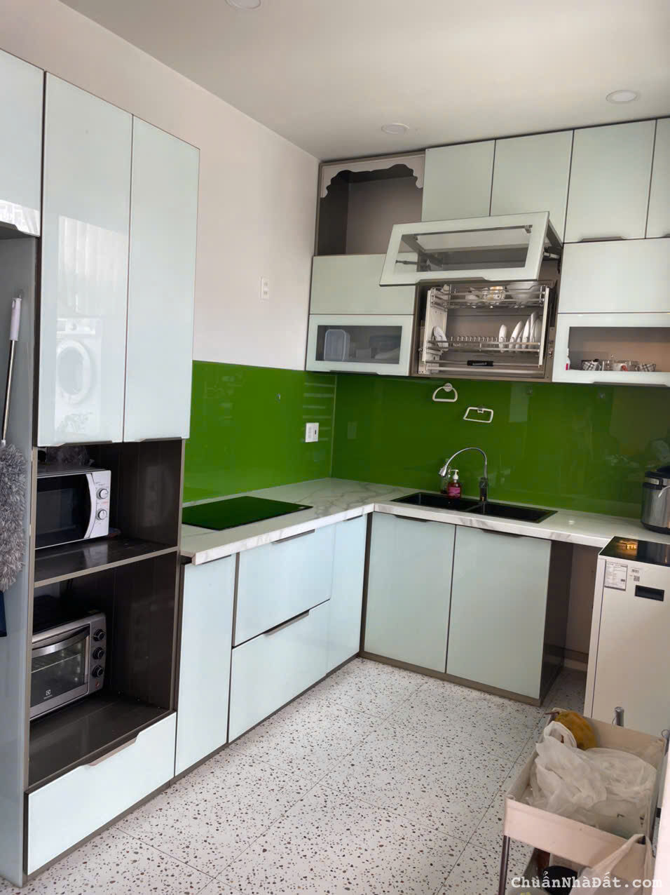 CHO THUÊ CĂN HỘ SÀN GỖ ĐƯỜNG Ô TÔ NGUYỄN SIÊU P7 ĐÀ LẠT, 4PN FULL NỘI THẤT 10TR, LH 0888-113-882