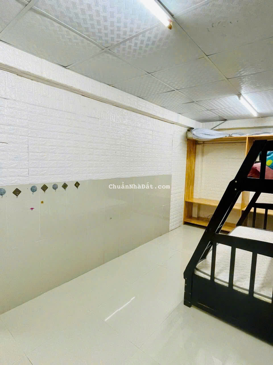 CHO THUÊ CĂN HỘ TẦNG TRỆT RIÊNG BIỆT, HẺM PASTEUR PHƯỜNG 4 ĐÀ LẠT, 2PN 5TR, LH 0888-113-882