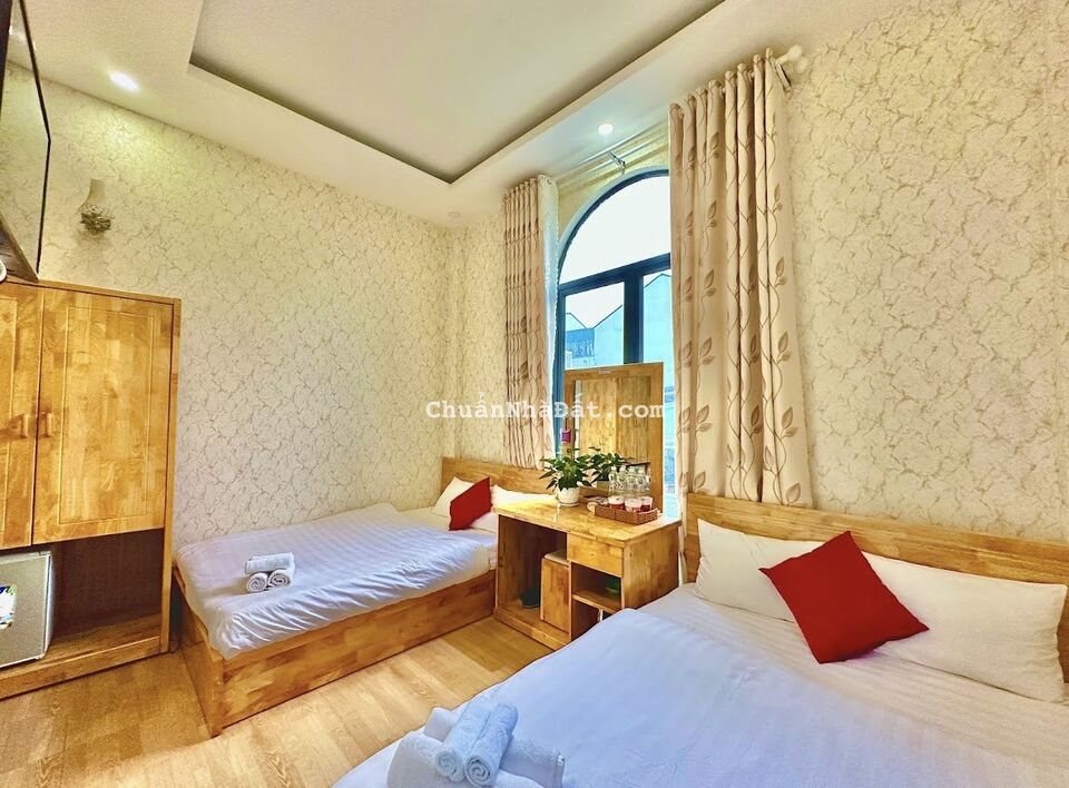 CHO THUÊ KHÁCH SẠN 12PN MẶT TIỀN ĐƯỜNG THI SÁCH 25TR, LH 0888.113.882 