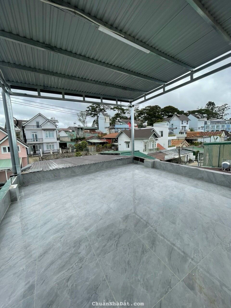 CHO THUÊ NHÀ NGUYÊN CĂN ĐÀ LẠT MẶT TIỀN ĐƯỜNG Ô TÔ LỚN MỚI XÂY FULL NỘI THẤT 19TR 0888.113.882