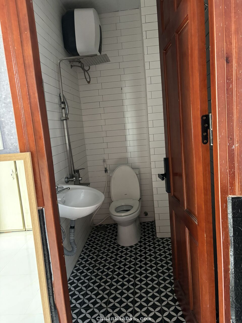 CHO THUÊ NHÀ NGUYÊN CĂN MẶT TIỀN NGAY CHỢ NGÔ QUYỀN 6PN 7WC 18TR 0888.113.882 CHO THUÊ NHÀ NGUYÊN CĂN MẶT TIỀN NGAY CHỢ NGÔ QUYỀN 6PN 7WC 18TR 0888.113.882