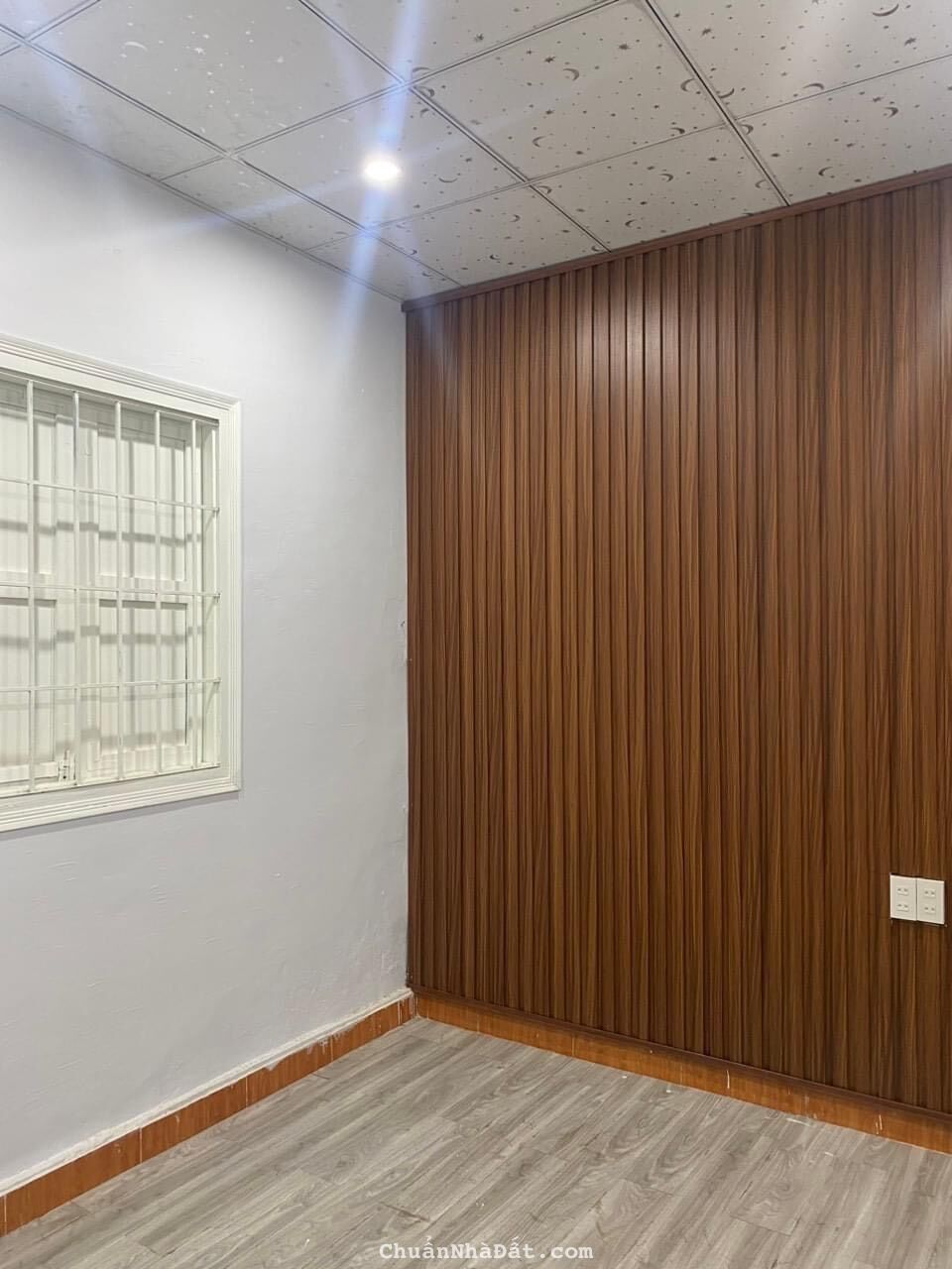 CHO THUÊ NHÀ MẶT TIỀN TRUNG TÂM ĐÀ LẠT, GẦN HỒ XUÂN HƯƠNG, ĐƯỜNG Ô TÔ PHẠM HỒNG THÁI, 25TR, LH 0888