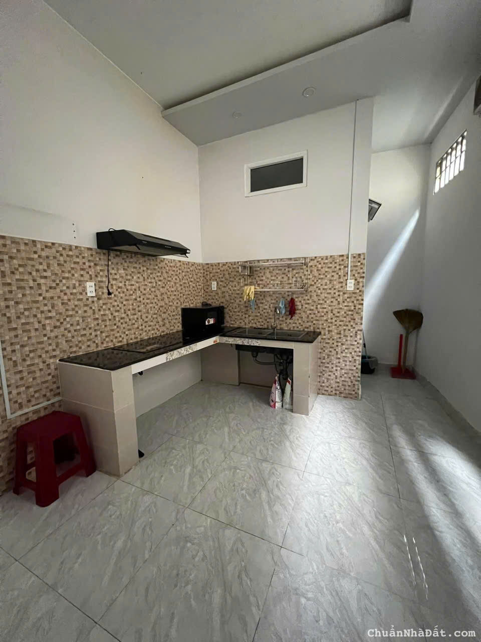 CHO THUÊ NHÀ NGUYÊN CĂN HẺM Ô TÔ NGUYỄN ĐÌNH CHIỂU PHƯỜNG 9 ĐÀ LẠT, 4PN 9TR, LH 0888-113-882