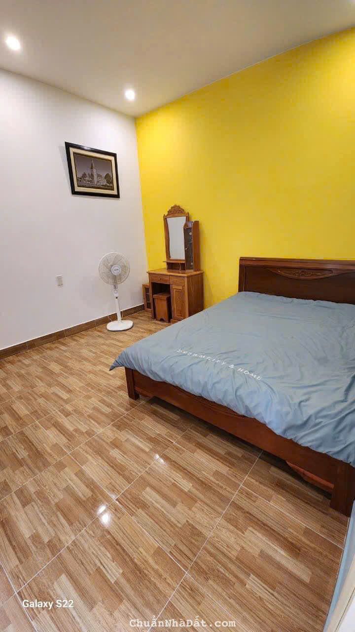 CHO THUÊ NHÀ GẦN NGÃ 5 ĐẠI HỌC, HẺM Ô TÔ TRẦN KHÁNH DƯ, 3PN FULL NỘI THẤT 13TR, LH 0888-113-882 