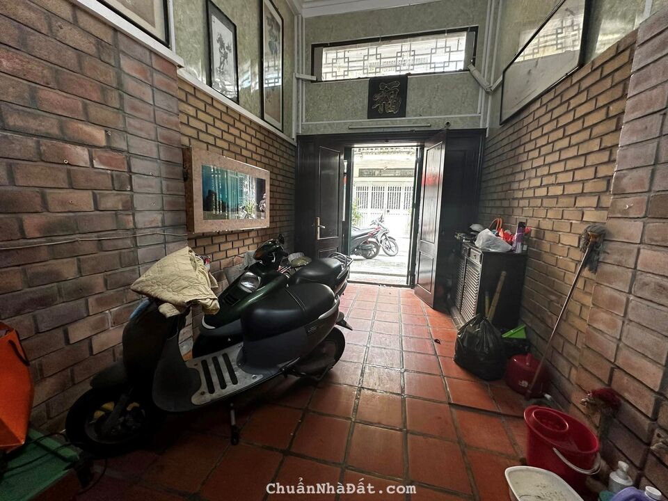 Bán nhà đường hoàng hoa thám 53m x 4 tầng, ô tô đỗ cửa. Bán nhà đường hoàng hoa thám 53m x 4 tầng, ô tô đỗ cửa.