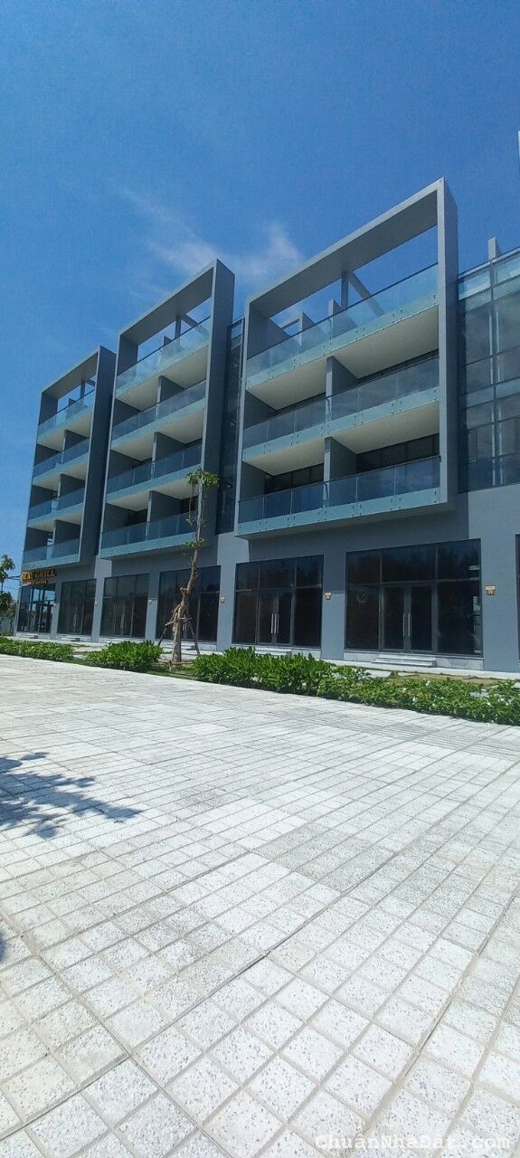 bán nhà 8 tỷ chỉ cần 2ty6 nhận nhà vào sử dụng luôn ,view tp biển tuy hòa 0866563878