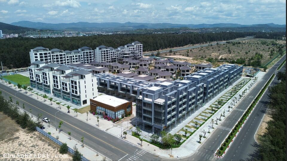 bán nhà Kinh doanh nhà hàng, spa, trung tâm thương mại.Vị trí đắc địa, tiện ích cao cấp 0866563878