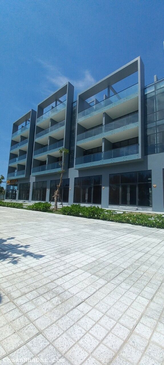 5 tầng mặt tiền dự án L''aurora Phú Yên