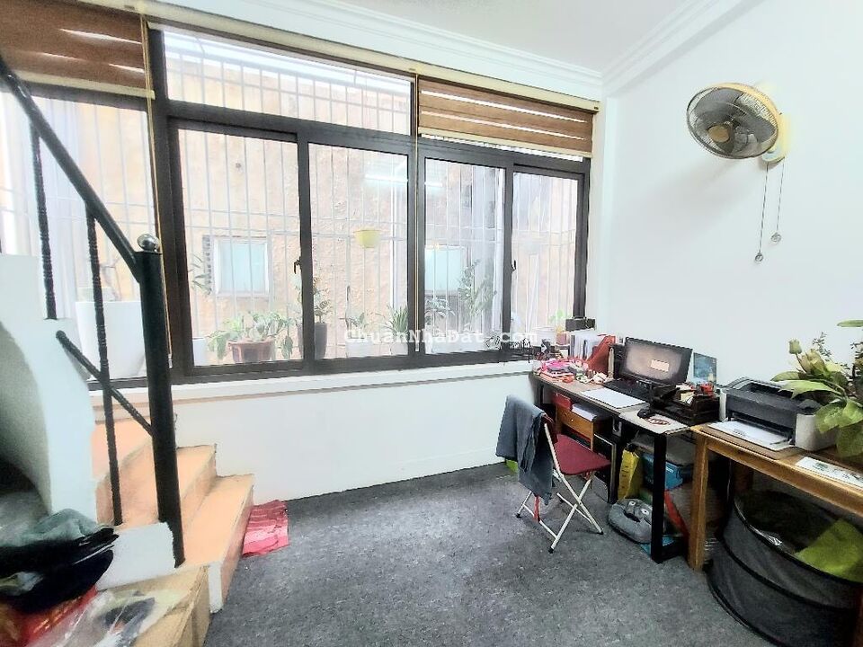 BÁN NHÀ PHỐ CỰ LỘC_3 NGỦ_Ô TÔ ĐỖ CỔNG_SÁT PHỐ_HÀNG XÓM KING PALACE_THOÁNG SÁNG_Ở SƯỚNG_CHỈ 4,5 TỈ