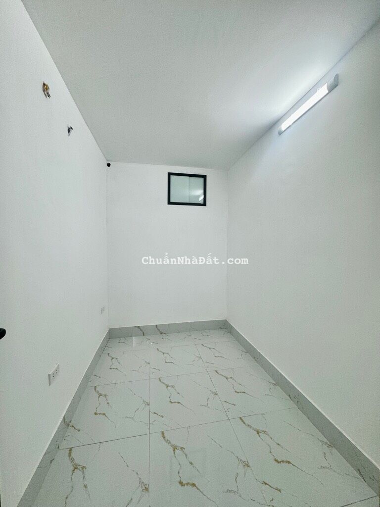 BÁN NHÀ HOÀNG ĐẠO THÀNH_DT 45m2_HÁI RA TIỀN_Ô TÔ TRÁNH_2 THOÁNG-CHỈ 2.9 tỉ