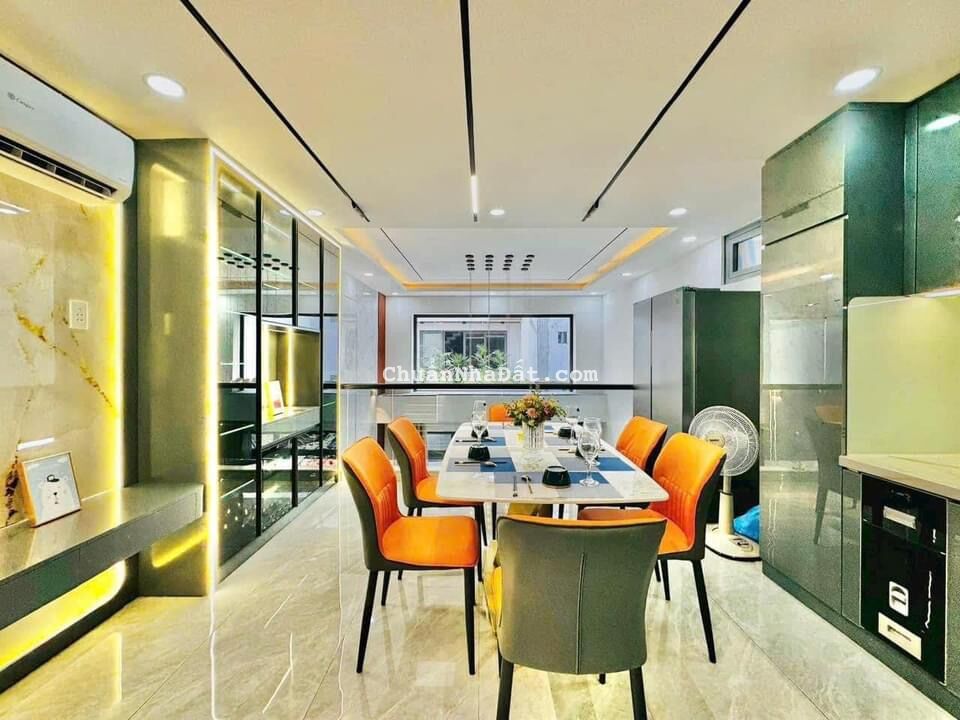 Cần bán gấp căn nhà 44m2 giá 1tỷ750 đường Hoàng Hoa Thám P5 Bình Thạnh . Sổ hồng riêng. Cần bán gấp căn nhà 44m2 giá 1tỷ750 đường Hoàng Hoa Thám P5 Bình Thạnh . Sổ hồng riêng.