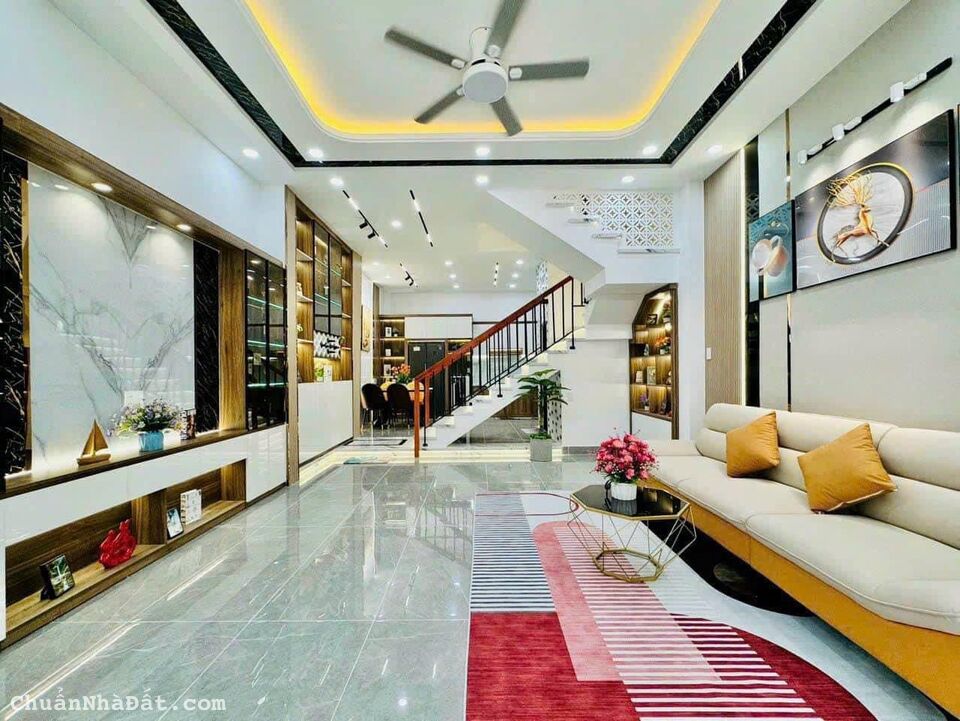 Cô Tư bán gấp căn nhà 55m2 giá 2tỷ550 đường Hoàng Sa P5 Tân Bình. Có sổ hồng riêng Cô Tư bán gấp căn nhà 55m2 giá 2tỷ550 đường Hoàng Sa P5 Tân Bình. Có sổ hồng riêng