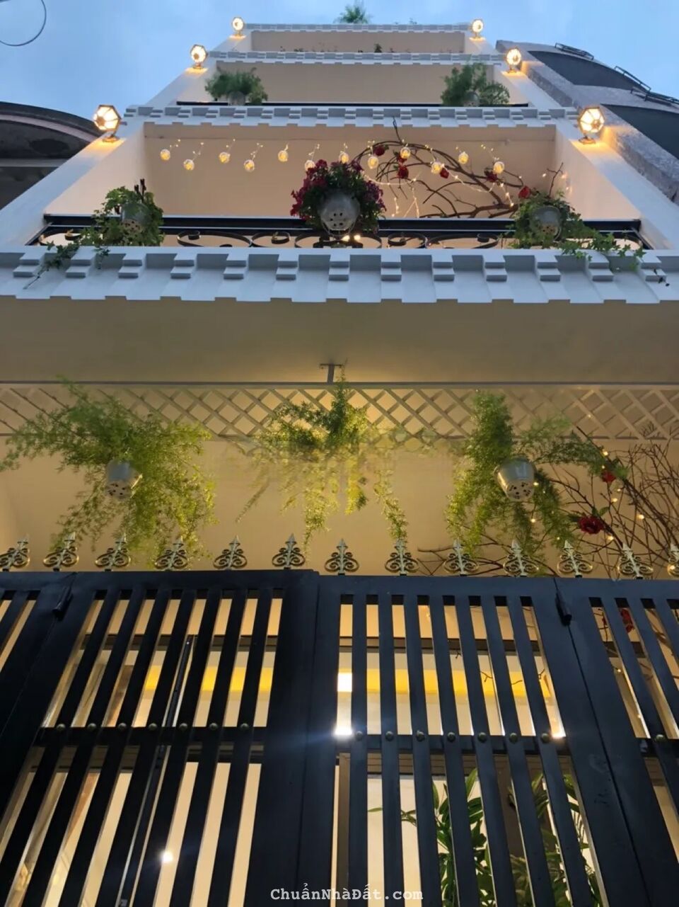 Cần bán gấp căn nhà 42m2 giá 1tỷ950 đường Đất Thánh P6 Tân Bình . Sổ hồng riêng. Cần bán gấp căn nhà 42m2 giá 1tỷ950 đường Đất Thánh P6 Tân Bình . Sổ hồng riêng.