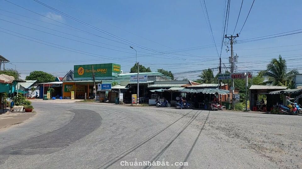 Đất long an- chỉ 380 triệu có ngay 5x38 thổ cư, sổ riêng đường đá xanh 8 met Đất long an- chỉ 380 triệu có ngay 5x38 thổ cư, sổ riêng đường đá xanh 8 met