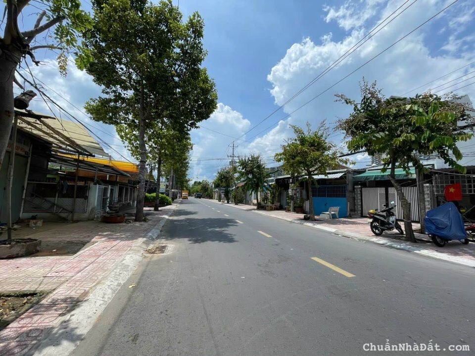 Mặt tiền nhựa Ấp 2 Ấp 5 ,  đất nằm ngay ấp 5 Xã Hiệp Thạnh , Châu Thành Long 