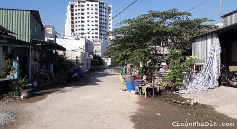 BÁN GẤP đất nền đường Huỳnh Bá Chánh giáp Quốc Lộ 1A dt 92.75 m2 