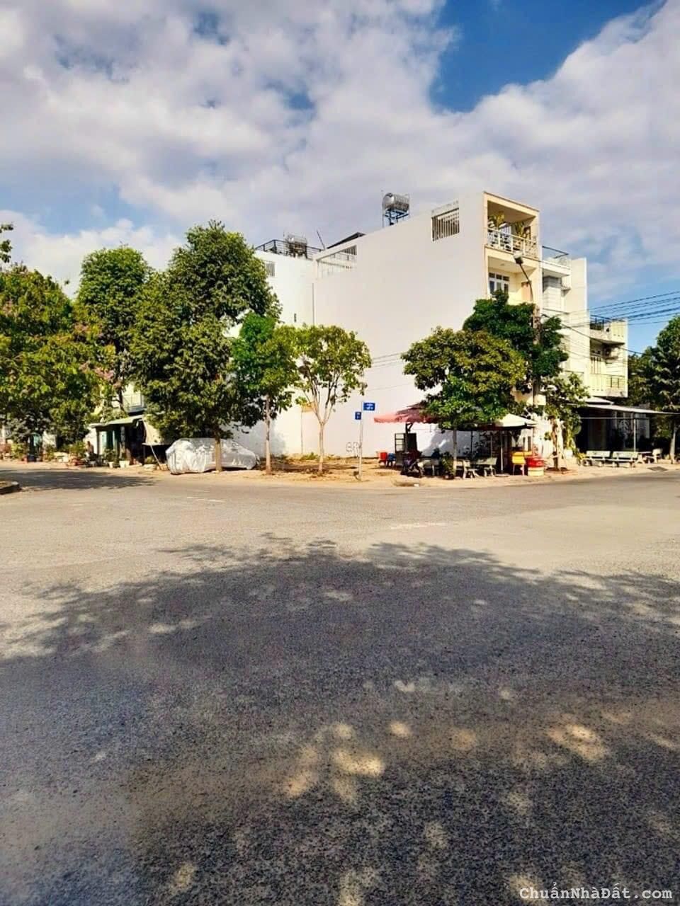 LÔ GÓC BỀ THẾ 100M2 KDC VĨNH LỘC B LÔ GÓC BỀ THẾ 100M2 KDC VĨNH LỘC B