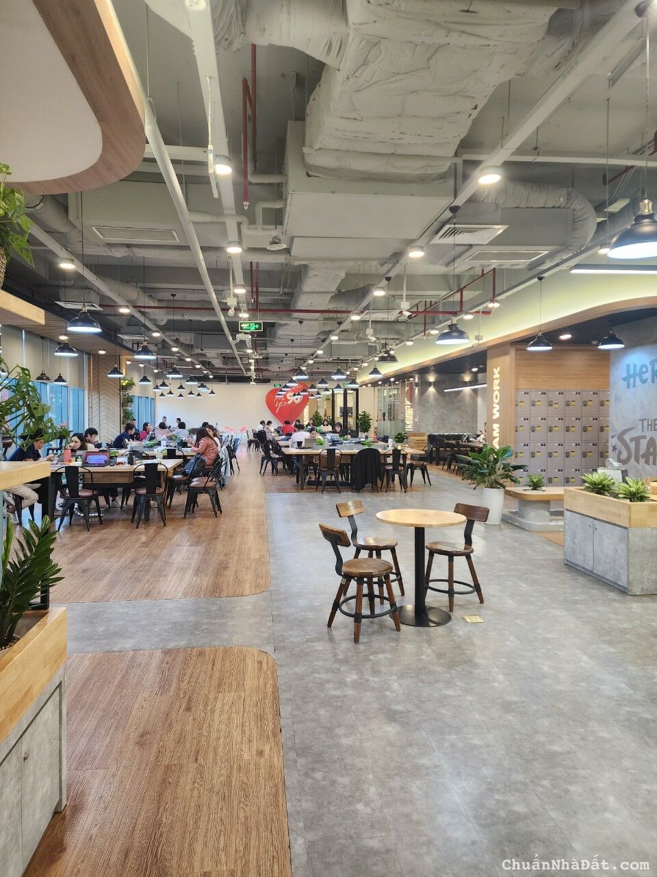 Cho thuê mặt bằng tại tòa nhà Leman Luxury