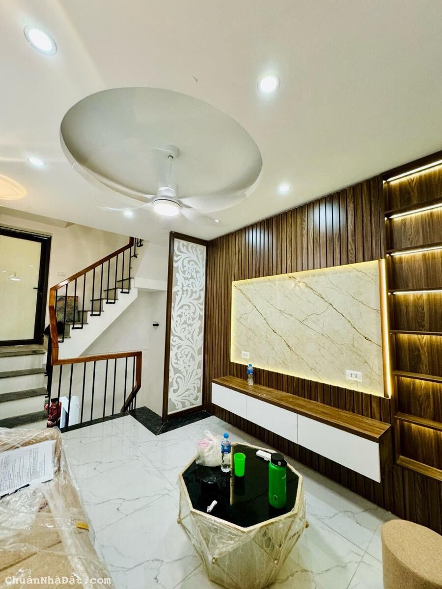 Siêu Phẩm Đại La,Q.Hai Bà Trưng DT 43m*5T Nhà Mới Đẹp, Thang Máy, Gần Ô Tô, 6.7 Tỷ