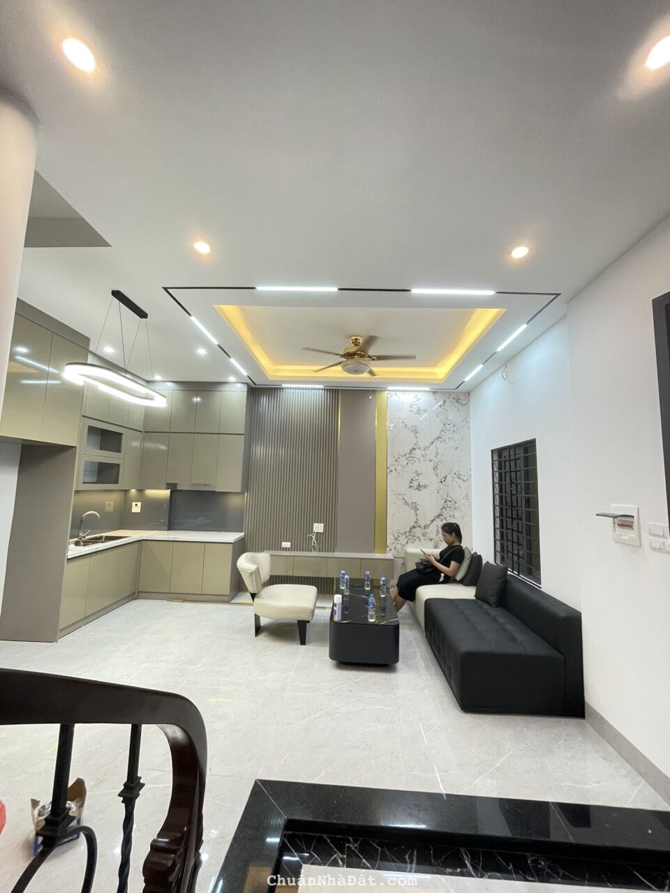 Nhà đẹp mới Khương Trung,ô tô đỗ cửa, tặng nội thất tiền tỷ, 36m2, 6 tỷ 