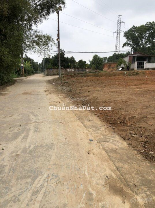 Tôi cần bán đất ở khu tái định cư Đồng Láng, Văn Khê, xã Xuân Sơn, Thị xã Sơn tây, Hà Nội.  