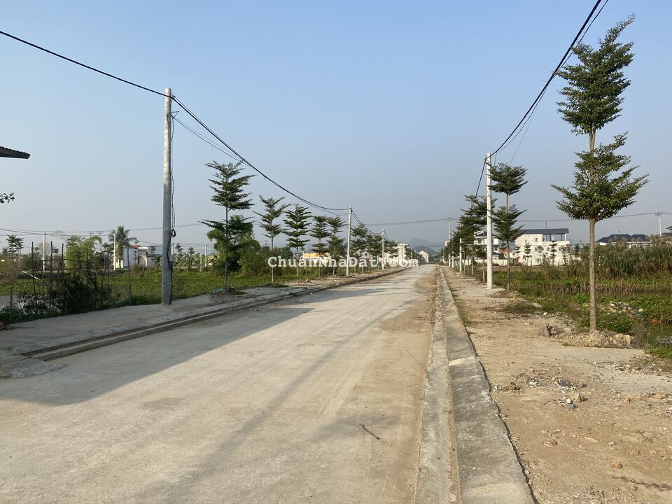 Gia đình cần bán gấp lô đất diện tích 125m2 nở hậu đẹp tại Gia Vượng, Gia Viễn, Ninh Bình.